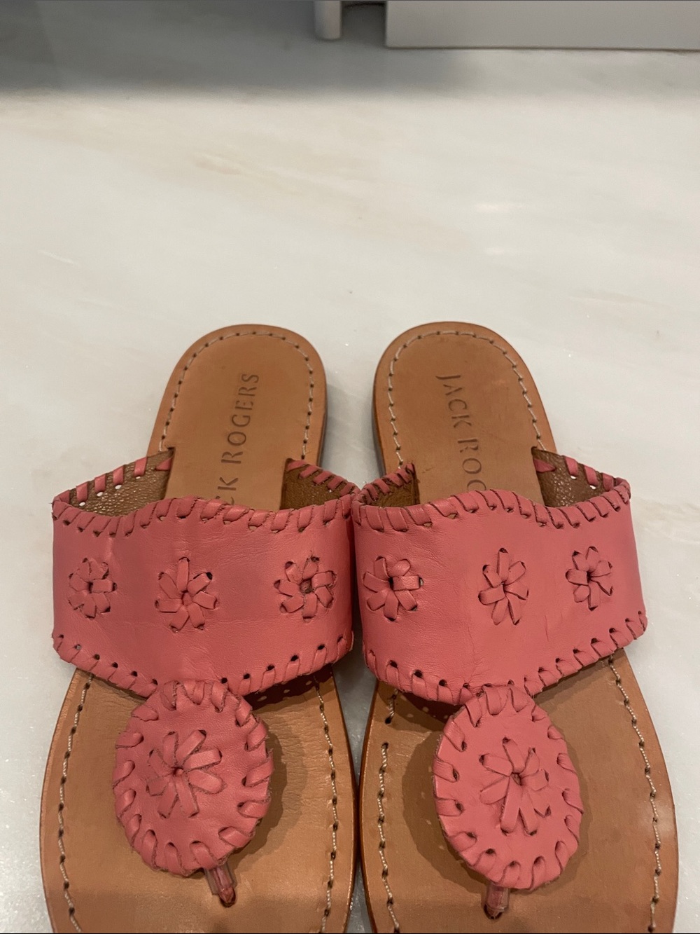 Jack Rogers Coral Pink Leather Thong Sandals - Picture 4 of 5